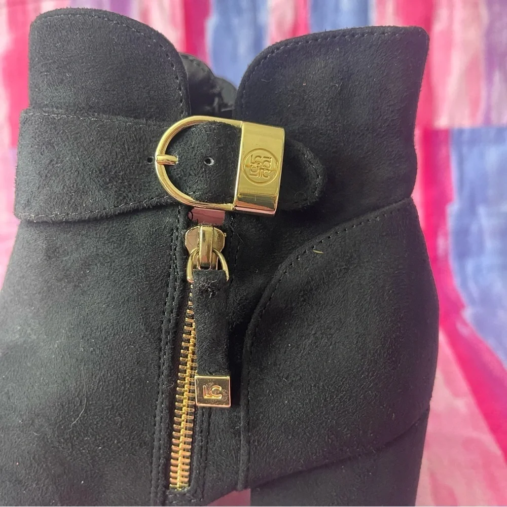 Liz Claiborne Black Ankle closed toe Booties with Gold Buckle size 10 new